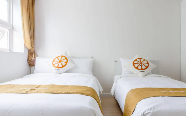D Seven Suites