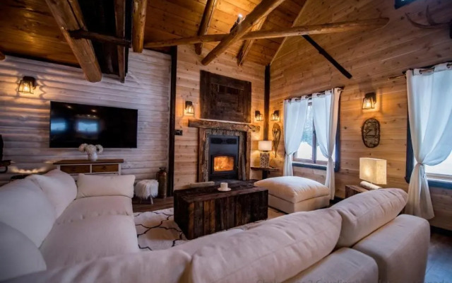 Les 3 Cavaliers - Les Chalets Spa Canada