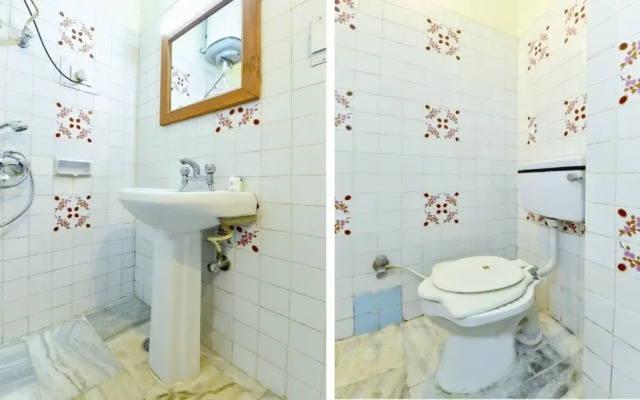 Hotel Naman By OYO Rooms