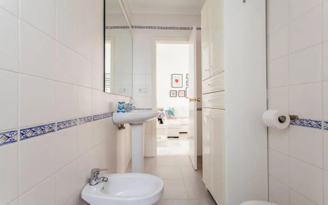 Hostly Rivero 2B Center-Fibre-communal terrace-Parking Optional-CLess