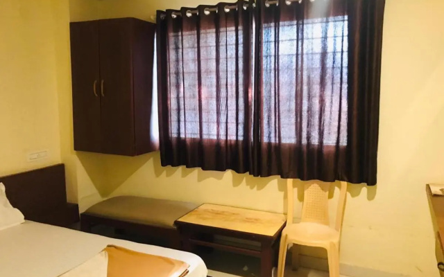 STAYMAKER Bright Palace Residency