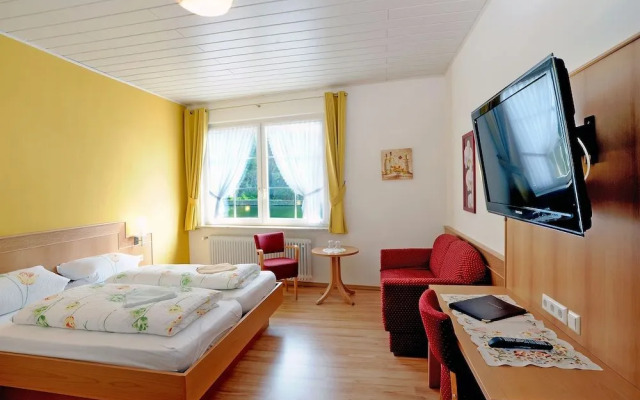 Winzerhotel zum Moselstrand