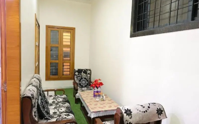 Amritam Palace A Luxury AC Home Stay