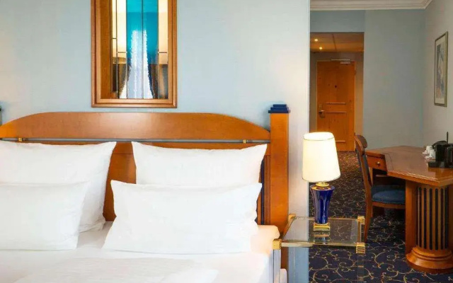 Atomis Hotel Munich Airport by Mercure