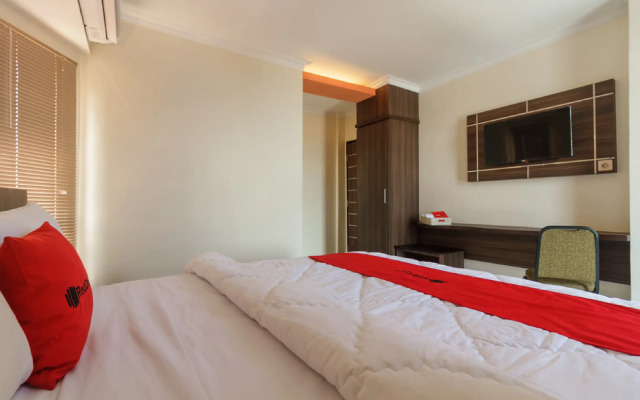 RedDoorz Plus @ Boulevard Panakkukang