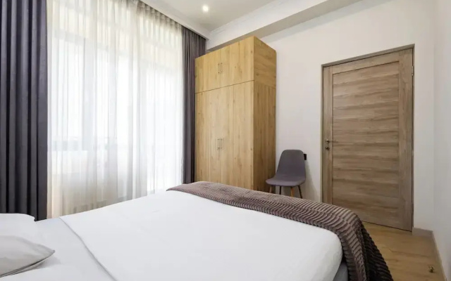 Apartments by Luxe Group DE114