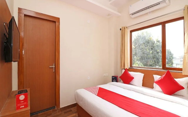 OYO 14092 Green Comfort