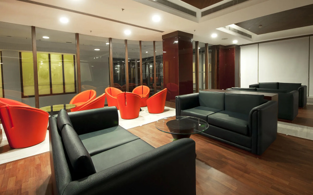 The Golden Plaza Hotel & Spa