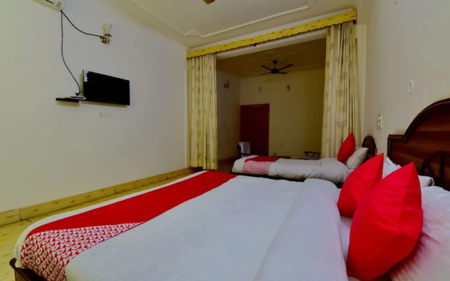 Oyo 29302 Besillio Grand Hotel