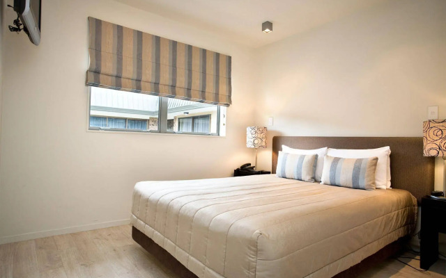 Sea Spray Suites