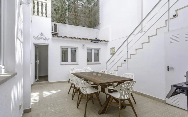 Sitges Centre Mediterranean House 5 Bedroom