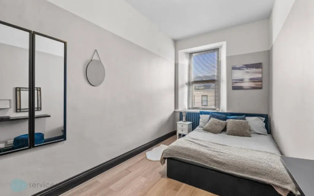 1 Bed- Holyrood Retreat
