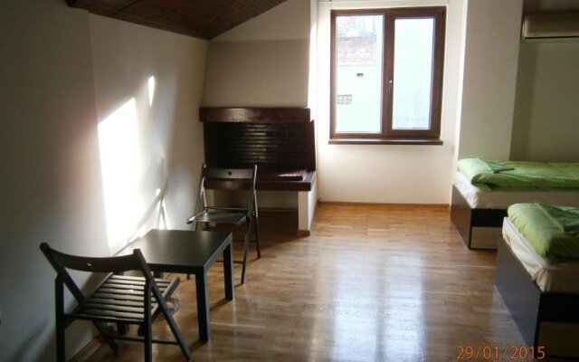Отель Ivory Tower Hostel Болгария, София - отзывы, цены и фото номеров - забронировать отель Ivory Tower Hostel онлайн комната для гостей
