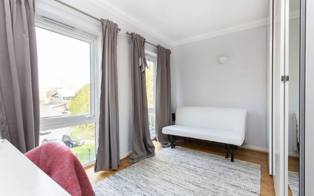 Modern 2bed and bath w/balcony flat in Shoreditch