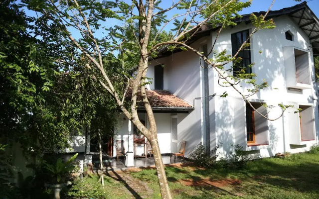Gallery House
