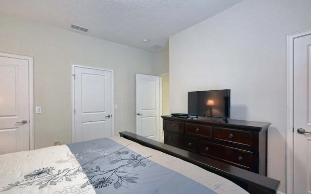 Storey Lake-4 Bedroom Townhome W/spashpool-1616st Townhouse
