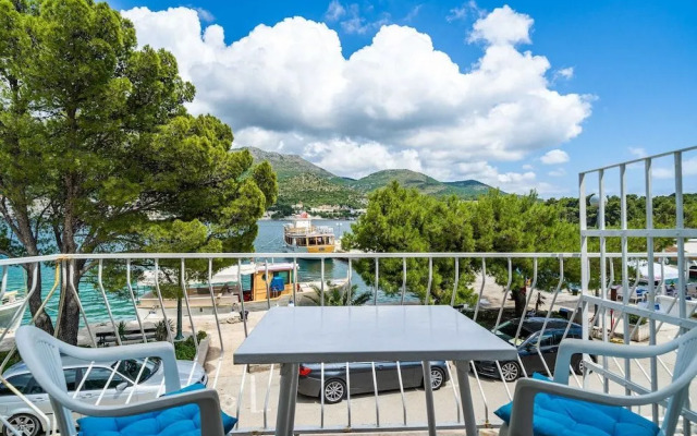 Apartments Zarac