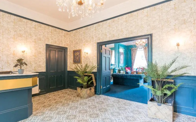 Hallgarth Manor House, Signature Collection