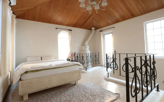 Miallet Pension
