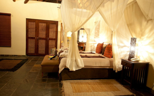 Thornybush Jackalberry Lodge