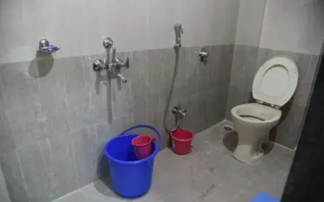 Yashraj Lodge