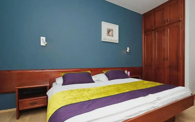 House Adrijana
