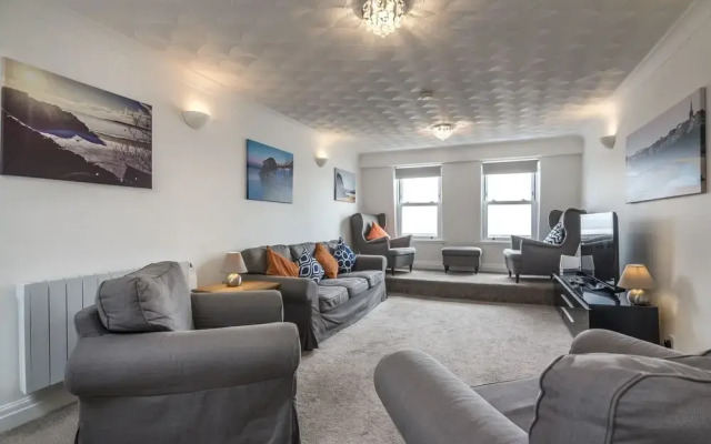 North Beach Heights - 2 Bedroom - Tenby