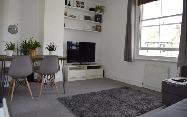1 Bedroom Flat in Stockwell