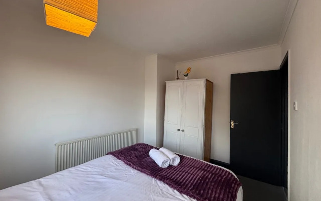 Southampton - House - Sleeps 6 - Near Airport