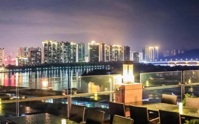 Lotus Hotel