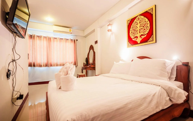 Chiangmai Tulip House and Massage