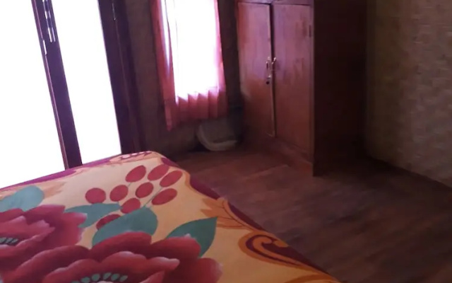 Menjangan Hostel