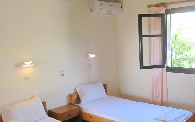 Makris Yialos Apartments