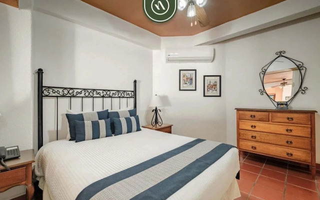 Amazing 1 BR Condo - Partial Oceanview - Pool