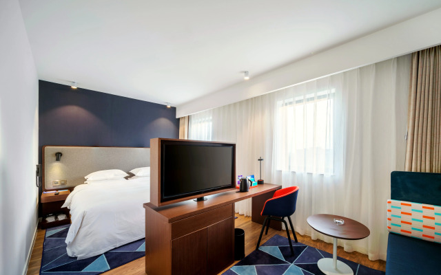 Holiday Inn Express Shaoxing Paojiang by IHG