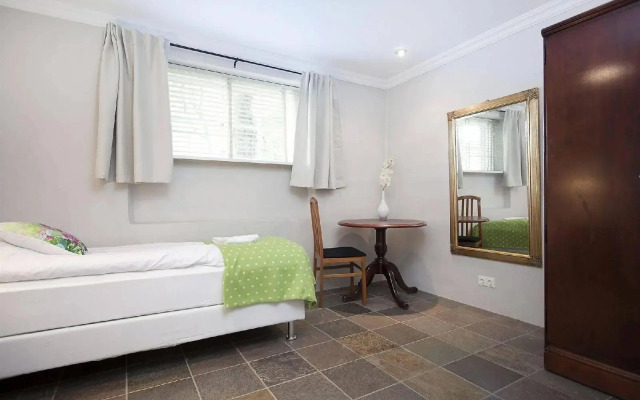 1912Guest House
