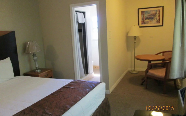 Town and Country Inn