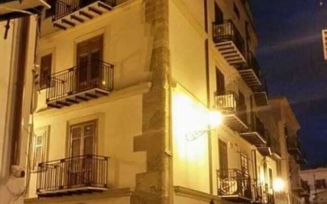Отель Casa Vacanze Papyri вид на фасад