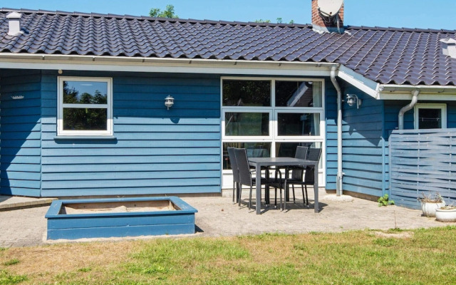8 Person Holiday Home in Ulfborg