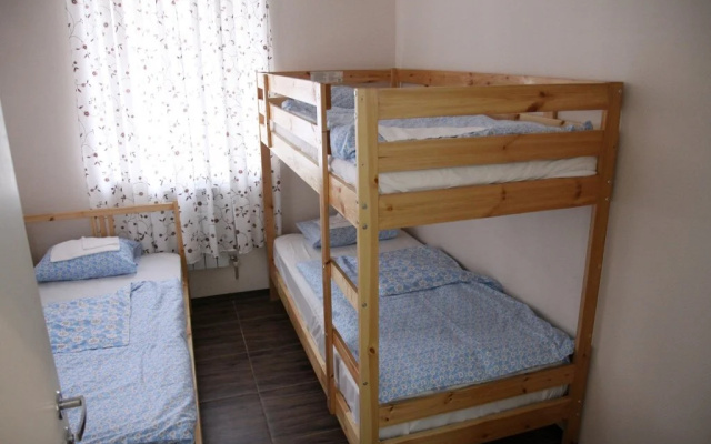 Горький 6