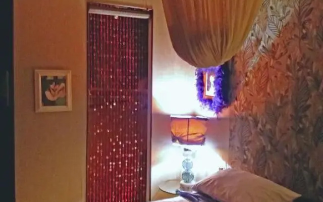 Anna VI Guest Home