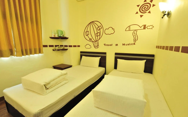 Spring Autumn Hotel