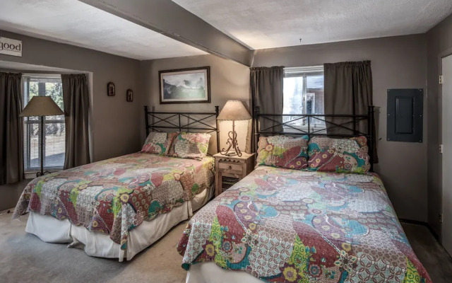 Ruidoso Three-bedroom