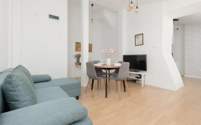 Apartment Warsaw Mińska by Renters