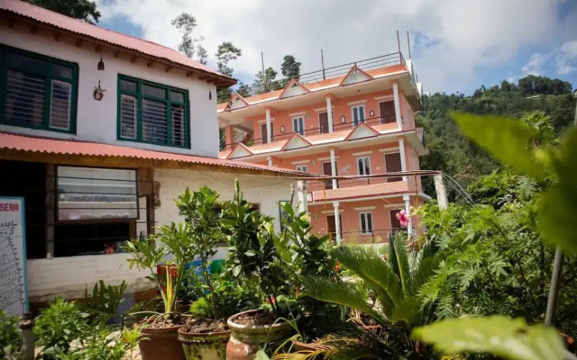 Hasera Organic Farmstay: Farm to Table & Mountain View