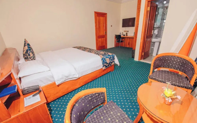 Mac-Dic Royal Plaza Hotel