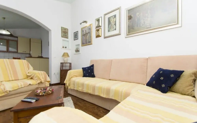 Dijana - 20m From the sea - A1 Antica