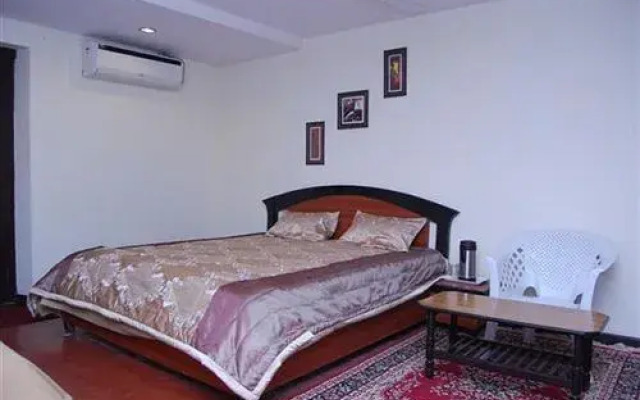 Hotel Honey Dew