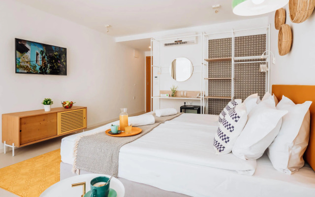 ibis Styles Golden Sands Roomer Hotel