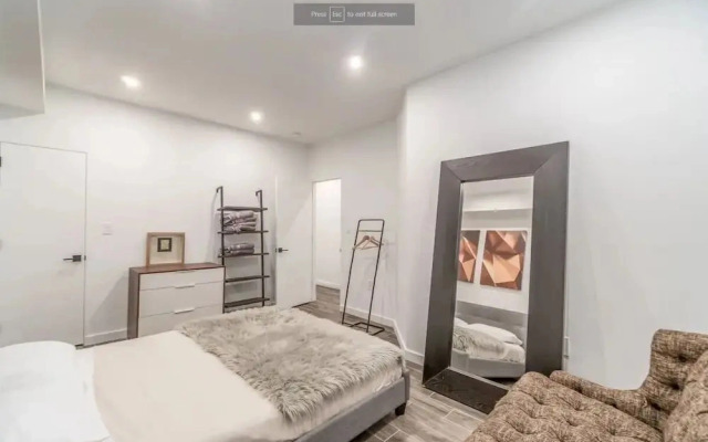 Contemporary Home in Shaw-u Street